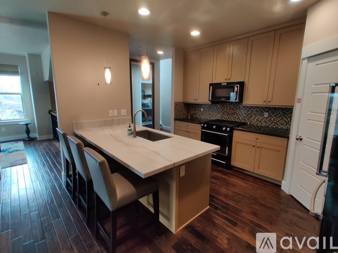 13287 Alexis Drive 4 Beds Townhouse for Rent - Photo gallery 4