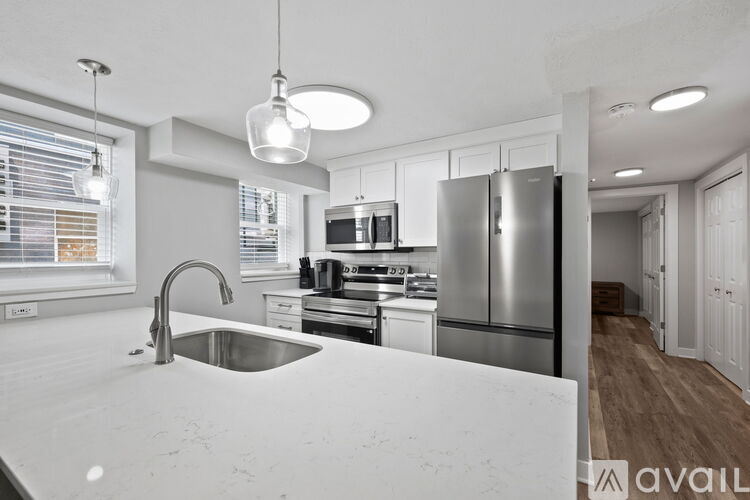 21 W 16th St 1 Apartment for Rent - Photo gallery 1