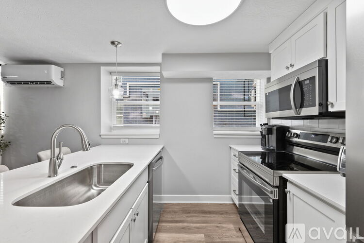 21 W 16th St 1 Apartment for Rent - Photo gallery 2