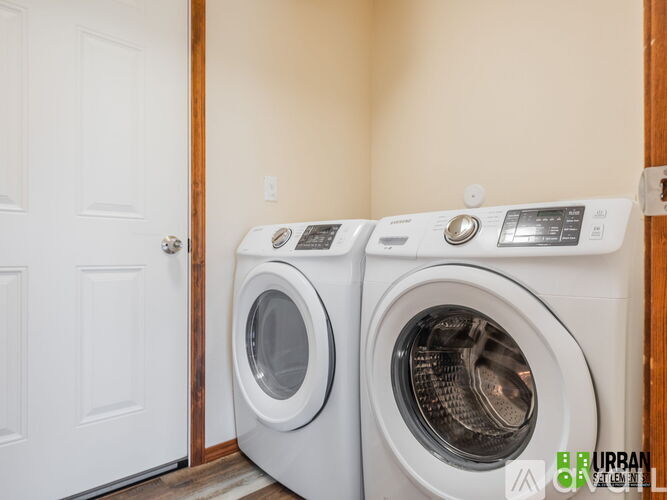 5519 E 14th Ave 4 Beds Townhouse for Rent - Photo gallery 4