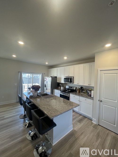 10658 Roundstone Lane 4 Beds Townhouse for Rent - Photo gallery 4