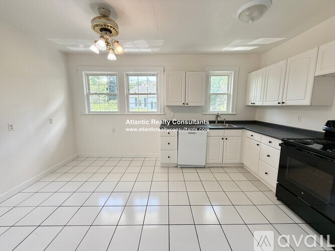 14 Hammondswood Rd 6 Beds Apartment for Rent - Photo gallery 4