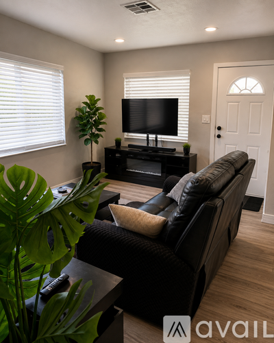 8949 59th St 3 Beds Single Family Home for Rent - Photo gallery 5