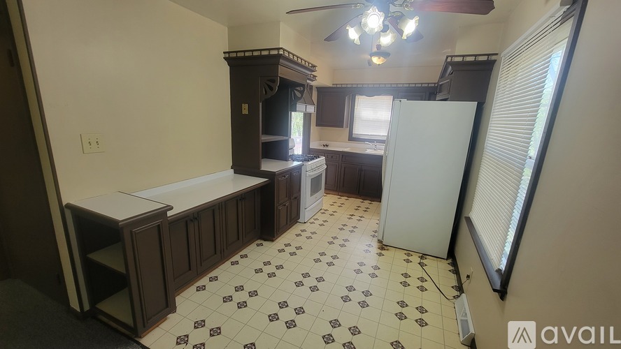 1450 Newton St 3 Beds Single Family Home for Rent - Photo gallery 3