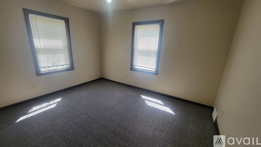 1450 Newton St 3 Beds Single Family Home for Rent - Photo gallery 4