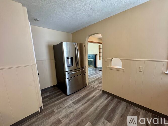 1317 38th St NW 3 Beds Single Family Home for Rent - Photo gallery 3