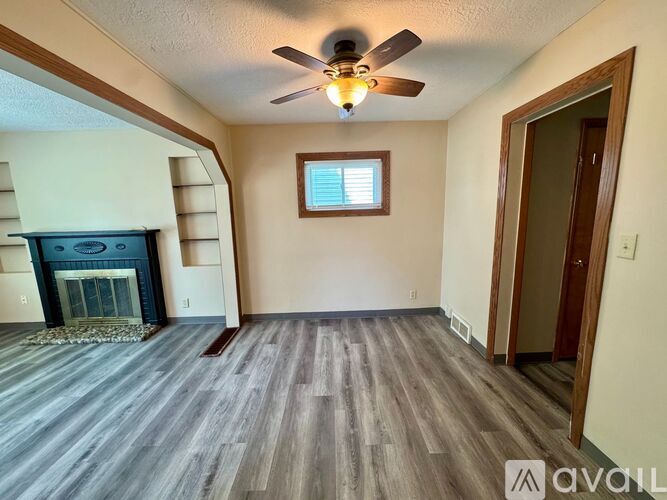 1317 38th St NW 3 Beds Single Family Home for Rent - Photo gallery 5