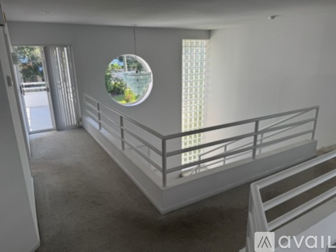 2910 West Bay Villa Avenue 3 Beds Single Family Home for Rent - Photo gallery 5