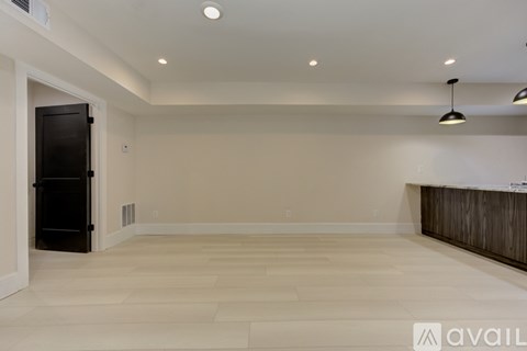 83 26Th Street Northwest 2 Beds Apartment for Rent