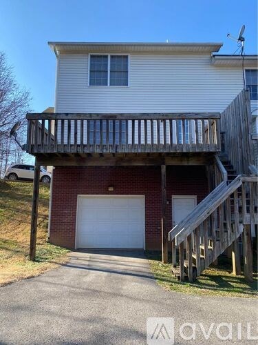 1031 A Nottingham Drive 3 Beds Apartment for Rent