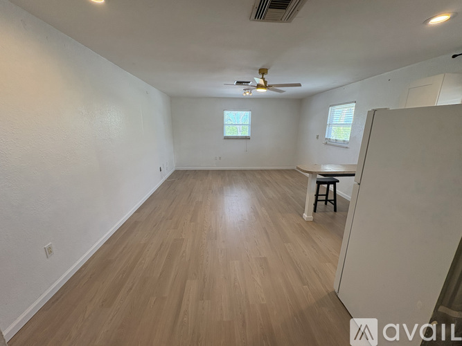 3014 Avenue C Studio Apartment for Rent - Photo gallery 5