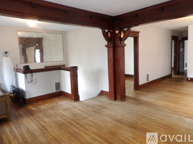 281 Woodside Ave 3 Beds Apartment for Rent - Photo gallery 3