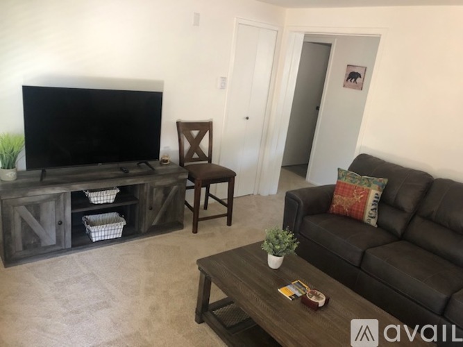 455 South Millward Street 2 Beds Townhouse for Rent - Photo gallery 3