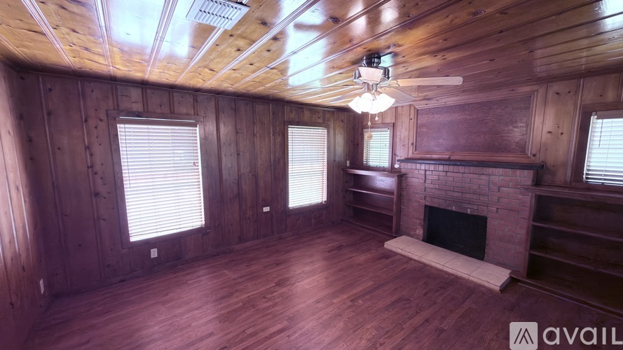 449 Speights Drive 4 Beds Single Family Home for Rent - Photo gallery 2