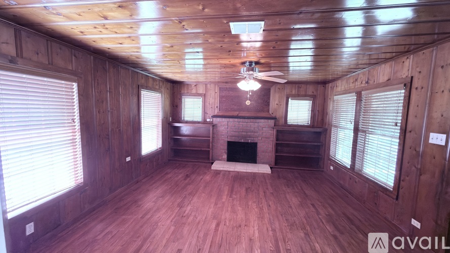 449 Speights Drive 4 Beds Single Family Home for Rent - Photo gallery 3