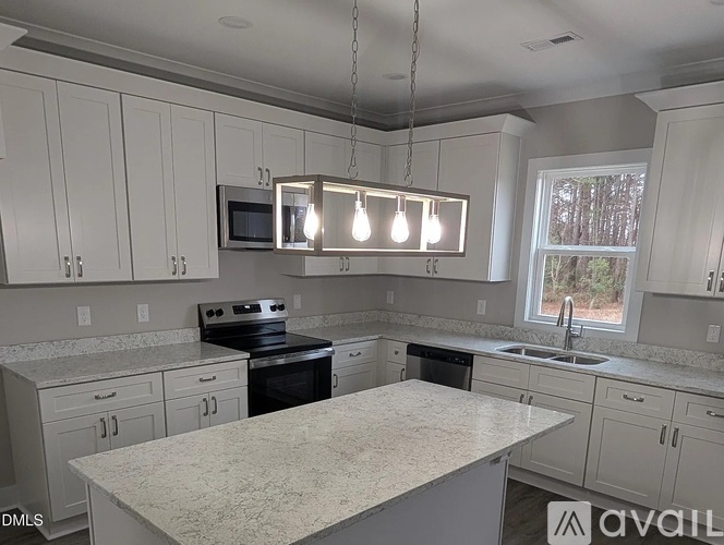 751 W Church St 3 Beds Single Family Home for Rent - Photo gallery 2