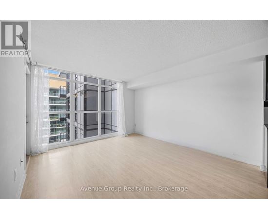 1116 - 19 SINGER COURT 1 Apartment, Condo, Home for Rent - Photo gallery 4