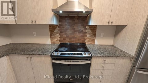 73 DOUET LANE 4 Beds Apartment for Rent