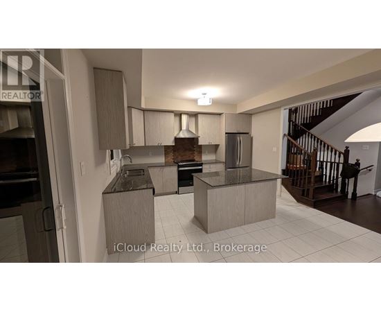73 DOUET LANE 4 Beds Home, Townhouse for Rent - Photo gallery 3