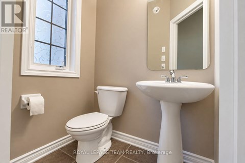 119 BRIDGESTONE DRIVE 3 Beds Apartment for Rent