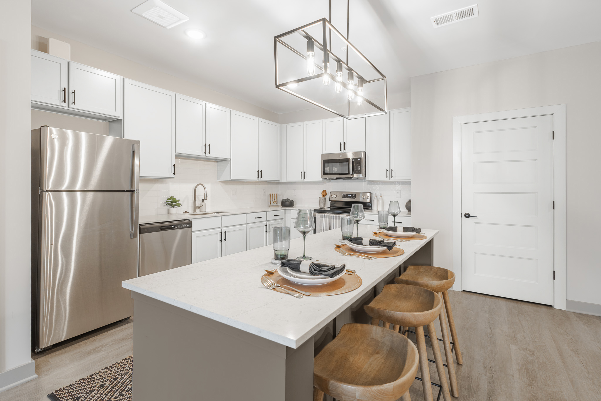 Eden Parkway Studio Apartment for Rent - Photo gallery 4