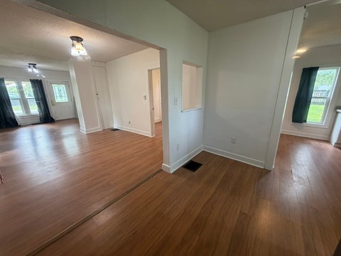 612 Prairie St 3 Beds Apartment for Rent