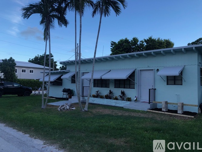 22 1st Avenue 1 Apartment for Rent - Photo gallery 1