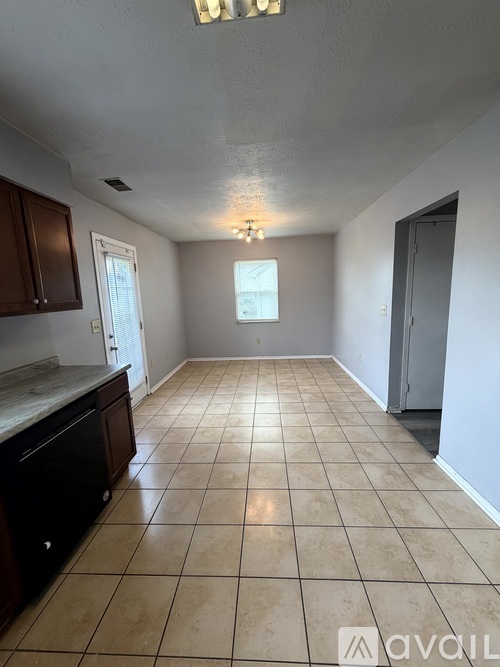 6643 Fairway Ave 3 Beds Single Family Home for Rent - Photo gallery 3