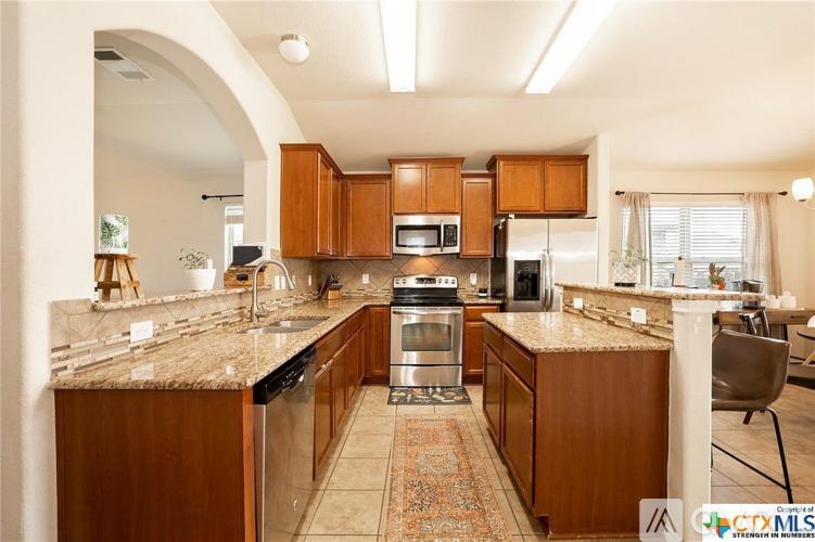 6502 Clear Brook Dr 3 Beds Single Family Home for Rent - Photo gallery 4