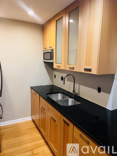 4210 Pine Heights Drive Northeast 2 Beds Condo for Rent - Photo gallery 3