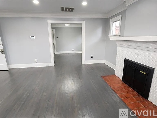 1992 Gladstone Street 3 Beds Single Family Home for Rent - Photo gallery 3