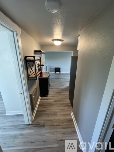 610 West 4th Street 2 Beds Apartment for Rent - Photo gallery 3