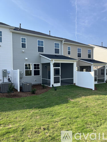 Grey Colt Way 3 Beds Townhouse for Rent - Photo gallery 4