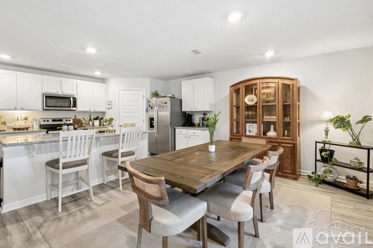 8674 Pathstone Boulevard 4 Beds Single Family Home for Rent - Photo gallery 5