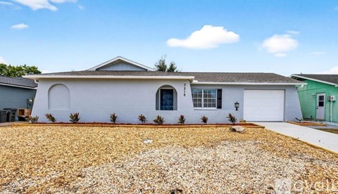 7218 Isle Dr 3 Beds Apartment for Rent