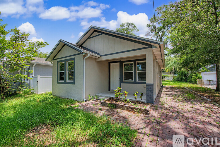 1614 E Mulberry Dr 3 Beds Single Family Home for Rent - Photo gallery 2