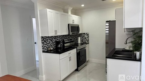 5407 Rosemont Avenue 2 Beds Apartment for Rent