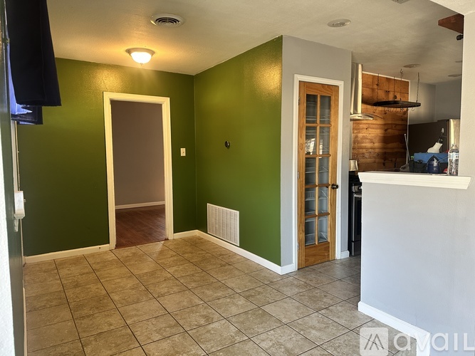 1917 27th Street 3 Beds Single Family Home for Rent - Photo gallery 2