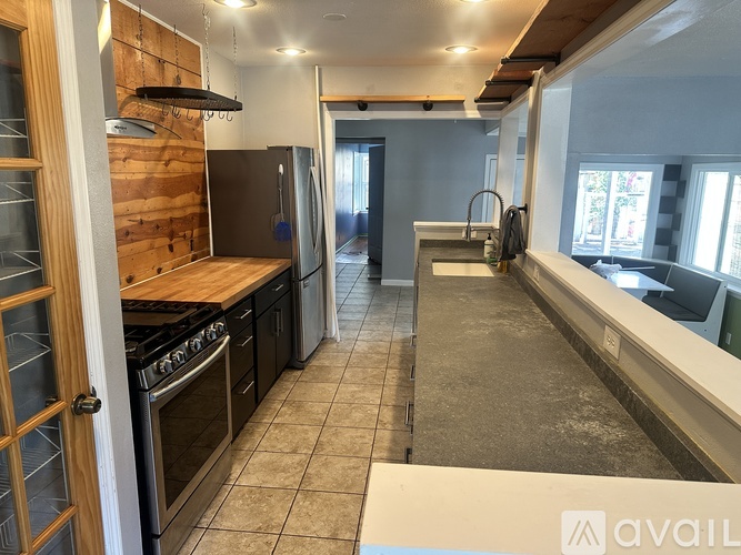 1917 27th Street 3 Beds Single Family Home for Rent - Photo gallery 3