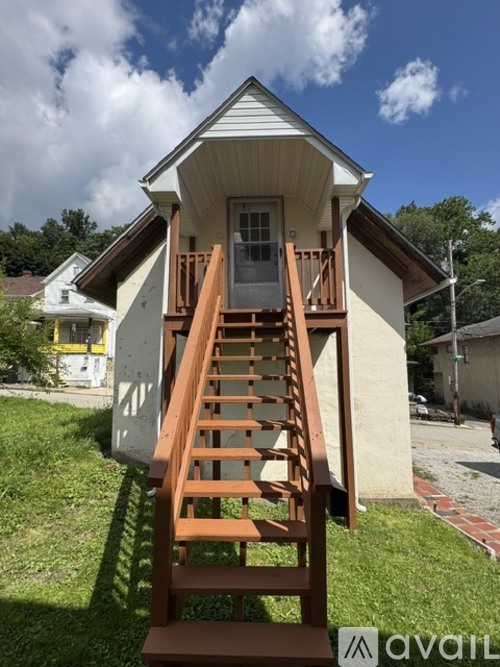 315 W Otterman St 1 Apartment for Rent - Photo gallery 1