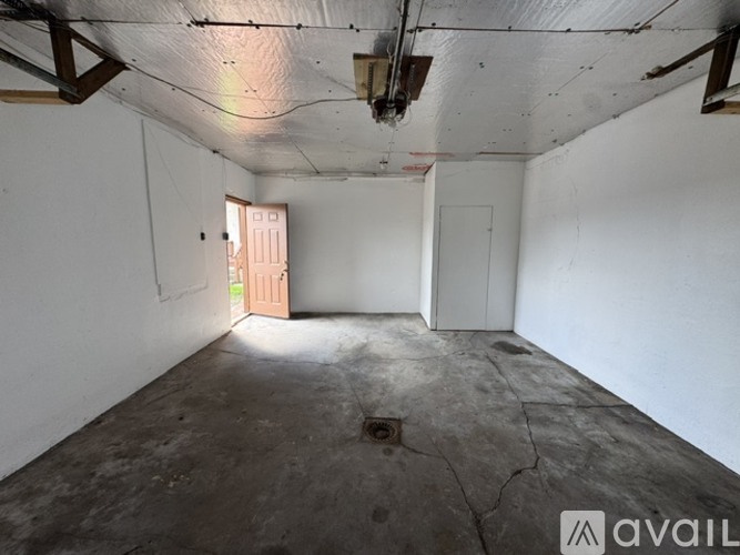 315 W Otterman St 1 Apartment for Rent - Photo gallery 3