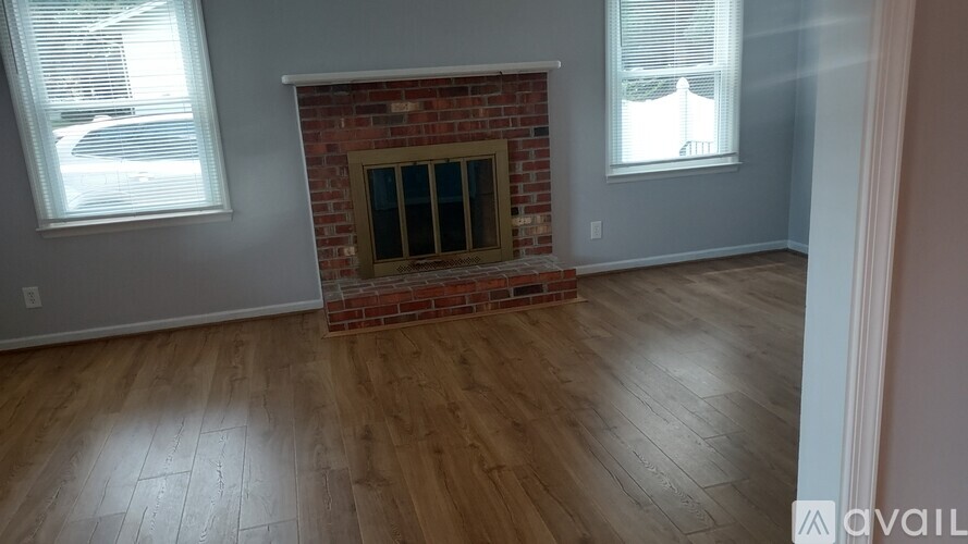 315 Azalia Drive 3 Beds Single Family Home for Rent - Photo gallery 3