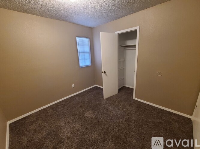 1824 N Kaye Dr 4 Beds Single Family Home for Rent - Photo gallery 5