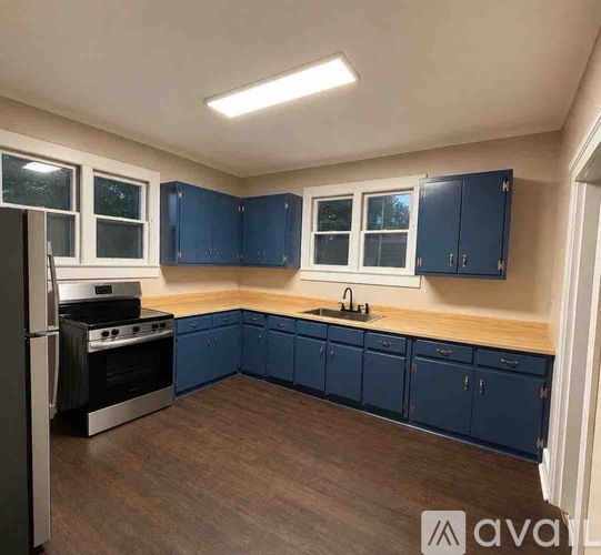 912 North Price Street 3 Beds Single Family Home for Rent - Photo gallery 2