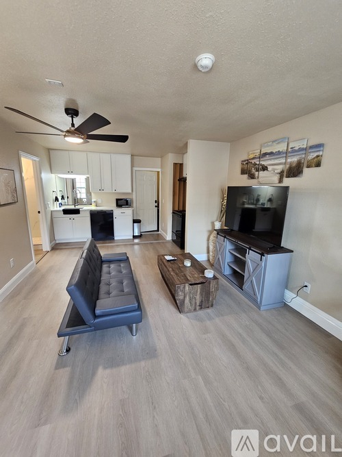 2020 Oakmeadow St 1 Apartment for Rent - Photo gallery 3