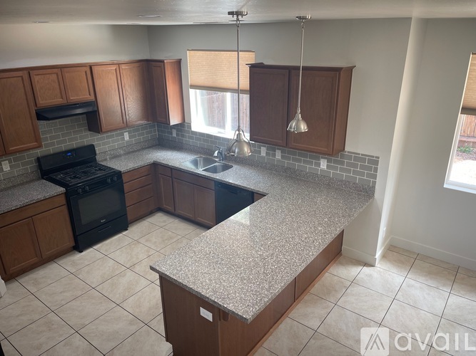 2317 West Mission Timber Circle 4 Beds Single Family Home for Rent - Photo gallery 5