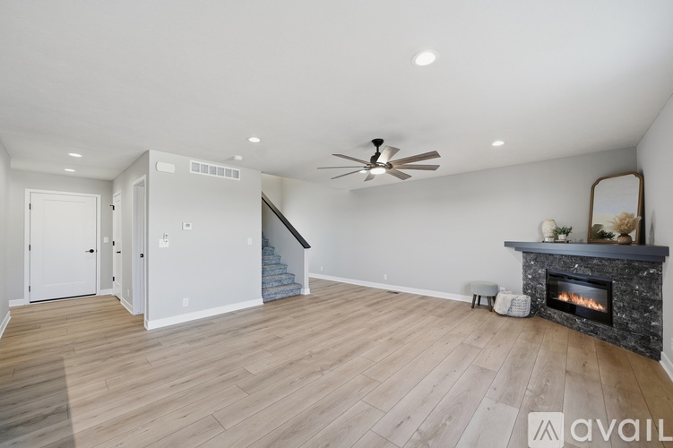 8920 Peregrine Rd 4 Beds Single Family Home for Rent - Photo gallery 3