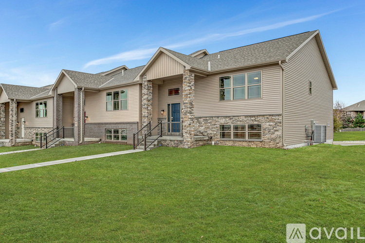 8195 Regent Dr 3 Beds Single Family Home for Rent - Photo gallery 1