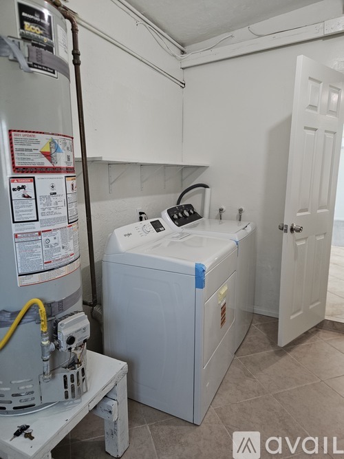 3703 Billman Street 3 Beds Single Family Home for Rent - Photo gallery 4