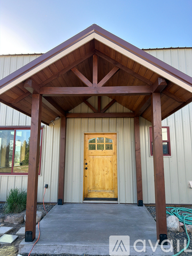 18122 N South Bank Road 2 Beds Single Family Home for Rent - Photo gallery 1